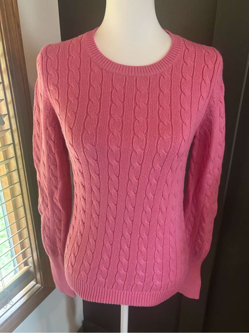 GAP Pink Cable Knit Sweater Medium Angora Blend Holiday 2008 Preppy Y2K